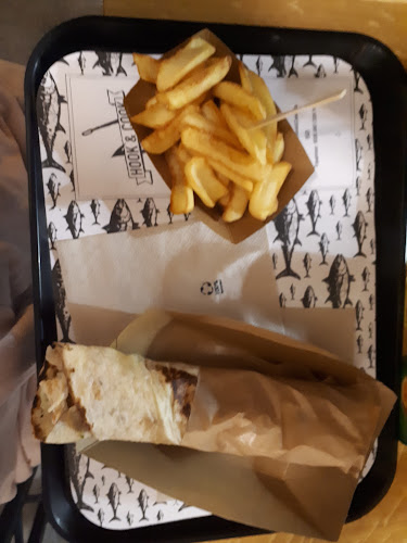 Fish and chips porcija u Hook & Cook Pula